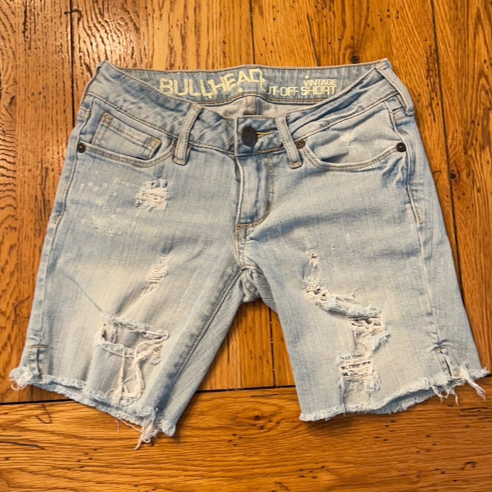 PacSun Bullhead Vintage cut-off short